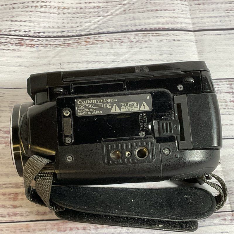 CANON VIXIA HF20 Full HD 1080p AVCHD Camcorder (UNTESTED- AS-IS)