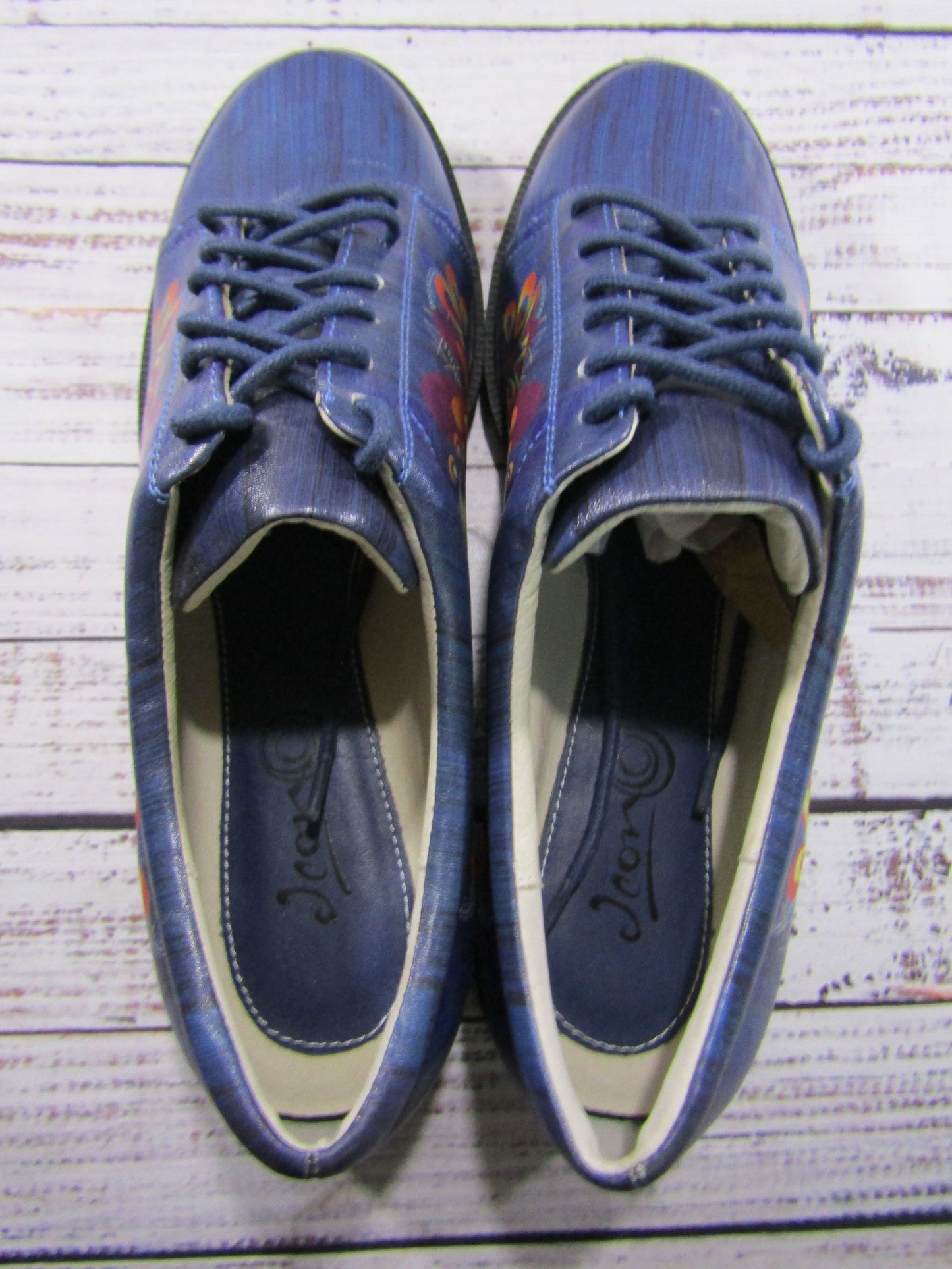 Icon Women's Blue Floral Print Sneakers Size 11