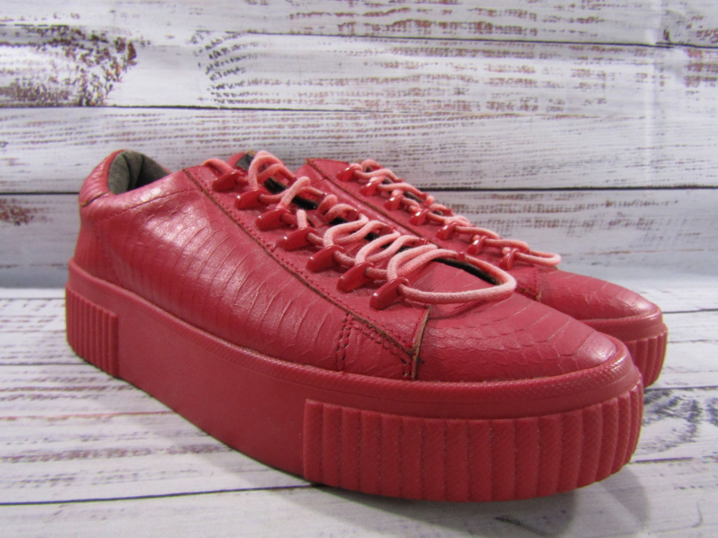 Kendall + Kylie Reese Women's Red Embossed Leather Platform Sneakers Size 7