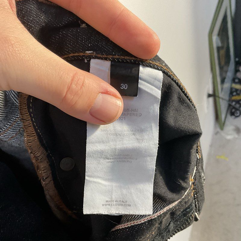 Closed Cooper Tapered 1921 Black Cuffed Jeans - Size 30