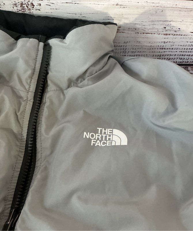 Women's The North Face Gray/Black Reversible Puffer Coat Size M