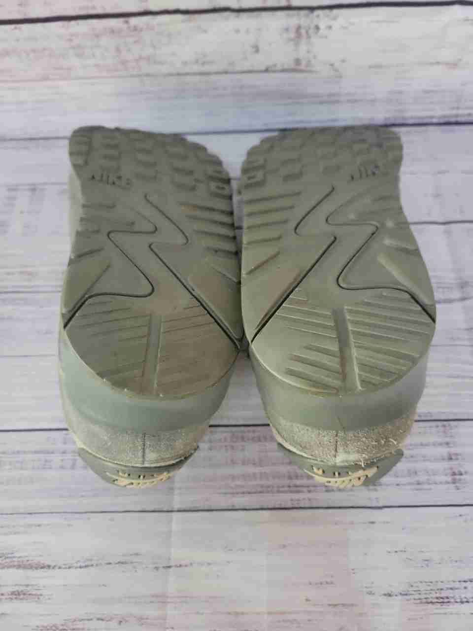 Men's Nike Air Max 90 Olive/Grey Sneaker Size 9.5
