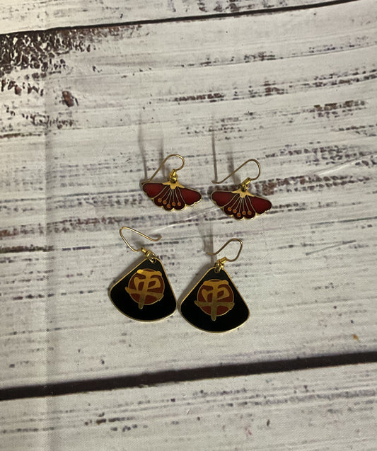 Lot 2 Signed Laurel Burch Gold Tone Vintage Enameled Drop Earrings