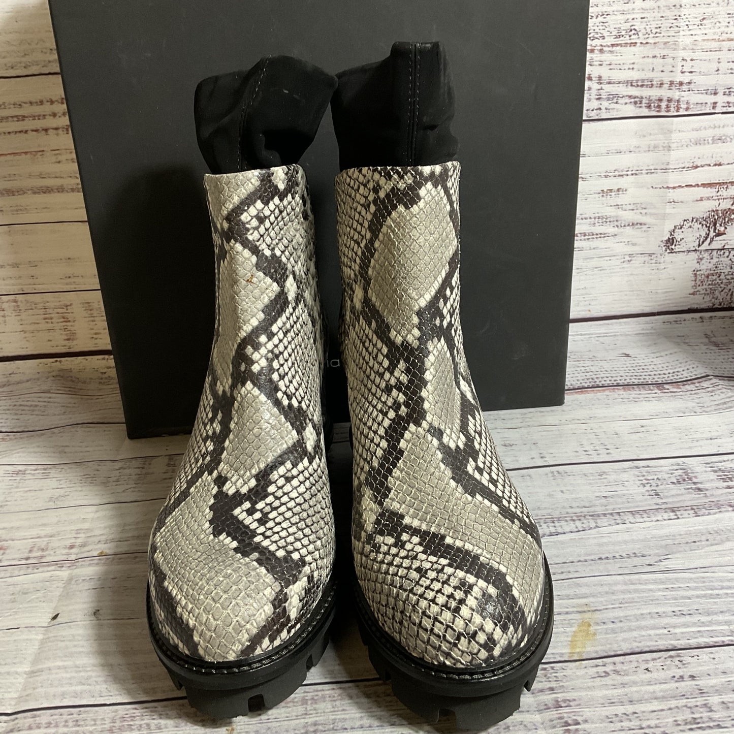 NWB PATRIZIA BONFANTI Python Embossed Leather Stretch Ankle Boots- SZ 36/ 6 US
