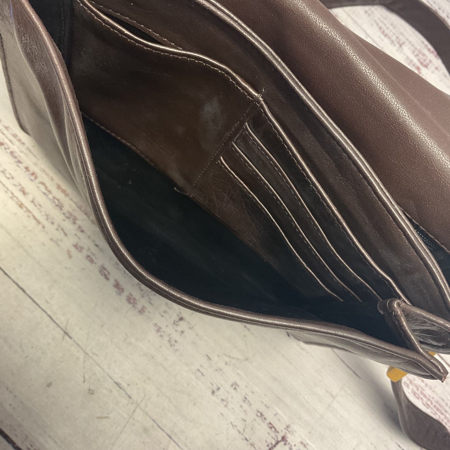 Perlina Brown Leather Crossbody Bag Purse 9"x7"