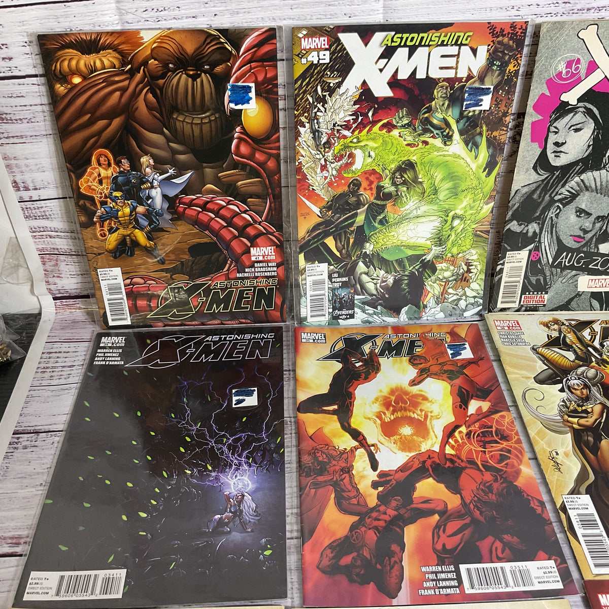Lot of 20 Astonishing X-Men Comic Magazines