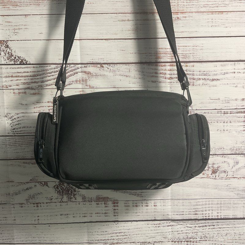 Samsonite Black 5 Pocket 12" Camera Shoulder Bag