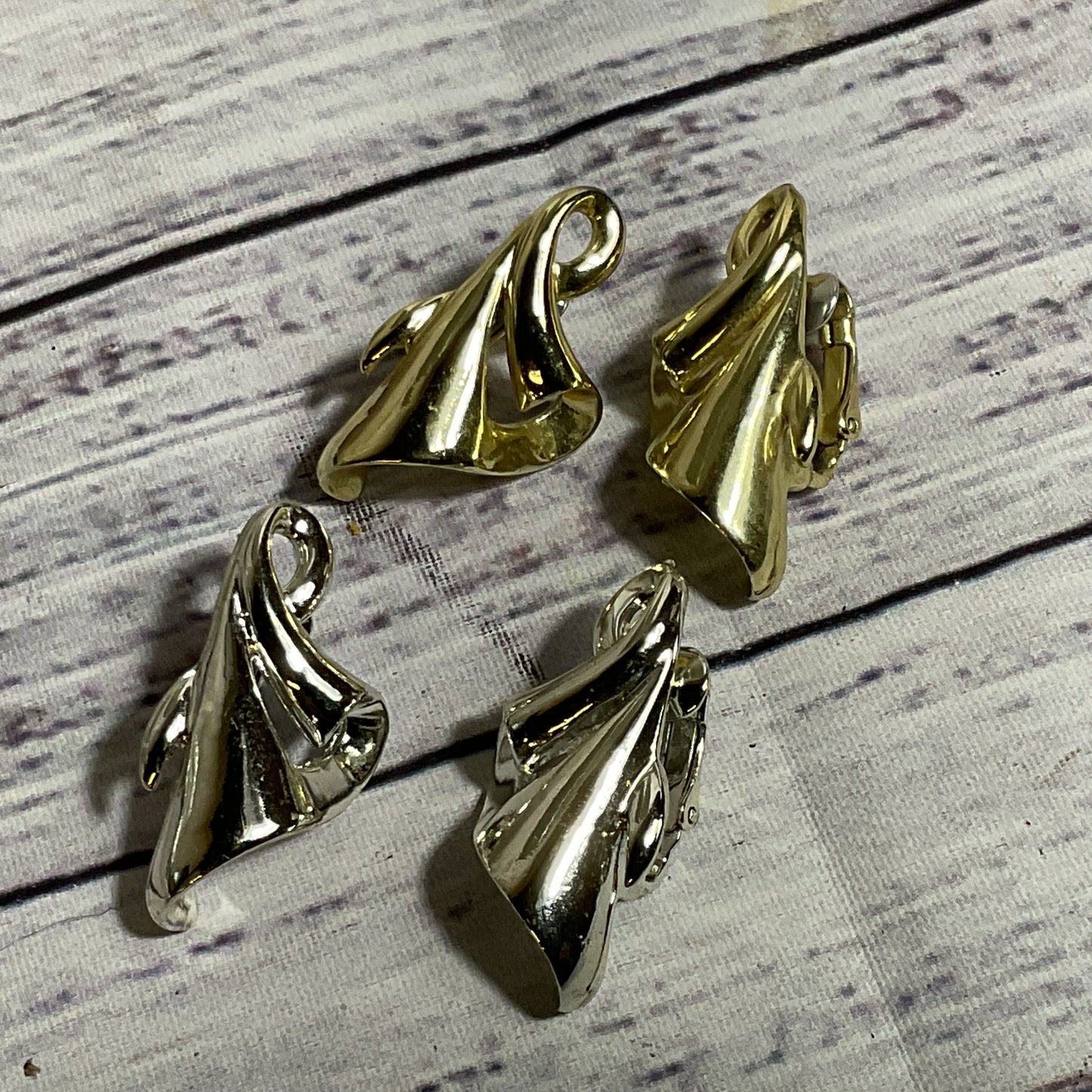 2 Pair of VTG. CORO Gold & Yellow Tone Clip On Earrings- 1.25"