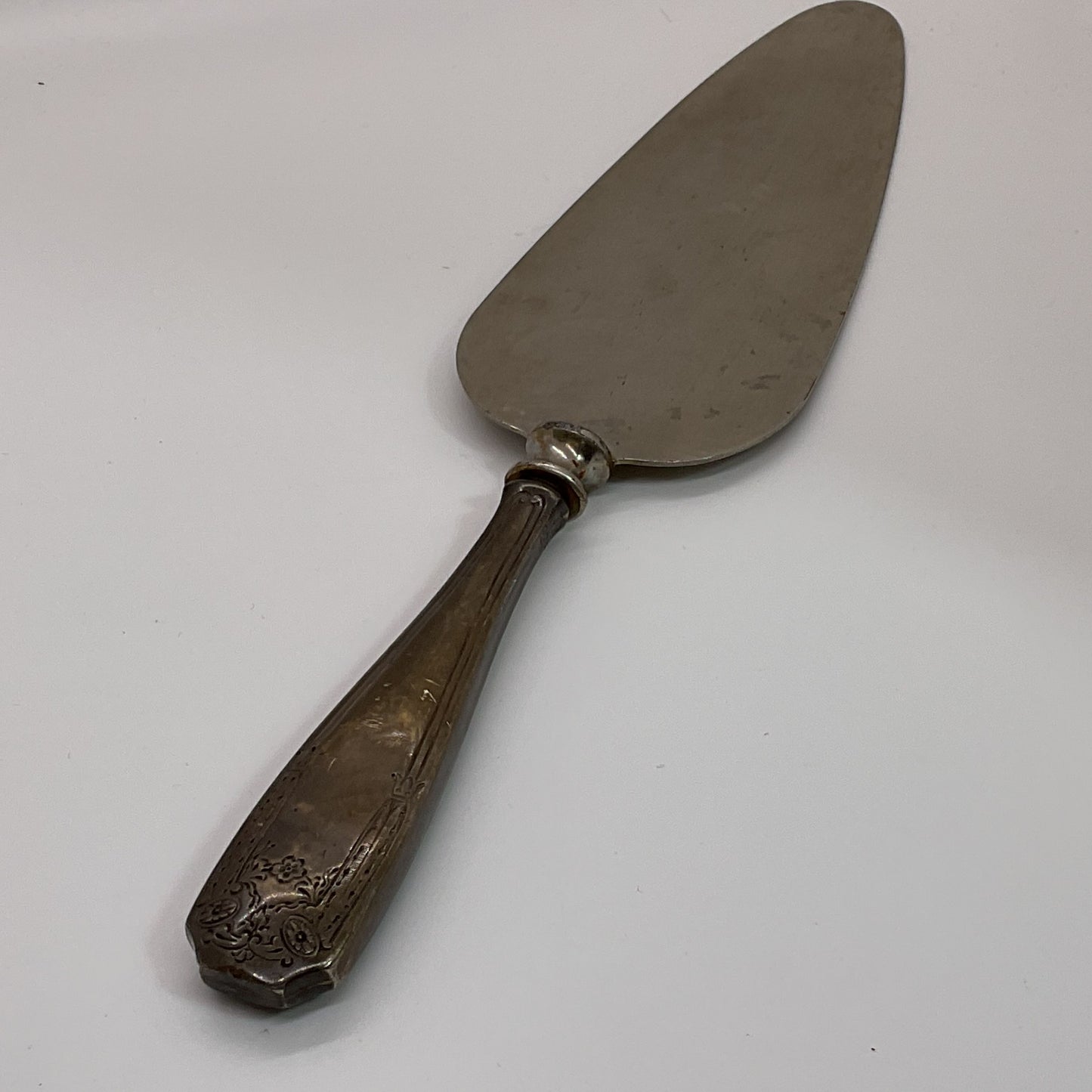 VTG. Sterling Silver #5228B Cake Knife- 9.5" (4" Handle)