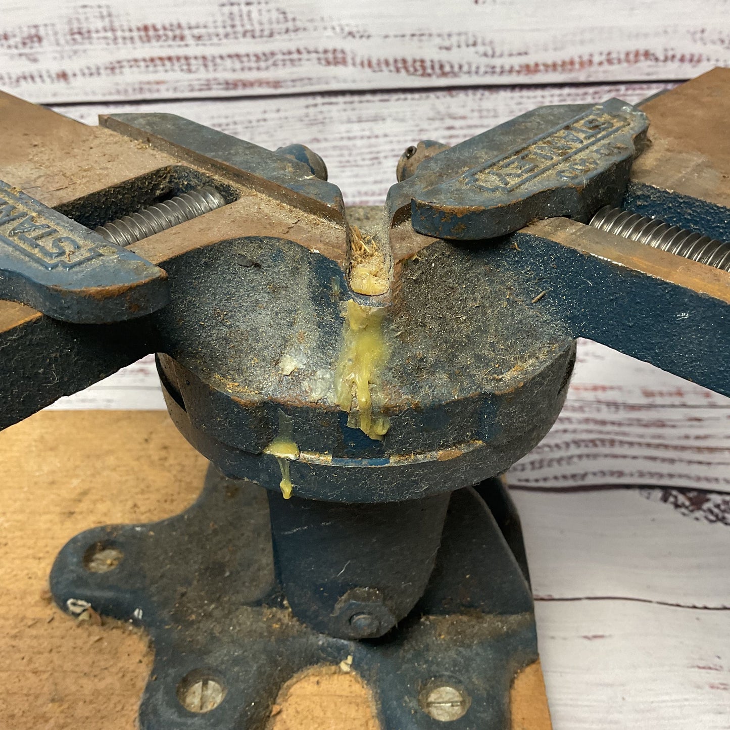 Vintage Stanley No. 400 Tilts And Swivels Picture Frame Vise Mounted