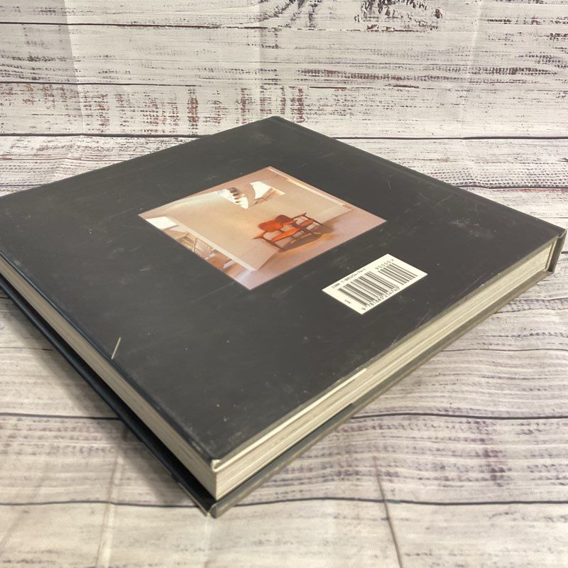 VTG 1997 New York Trends And Traditions Hardcover Book by Schezen & Rayner
