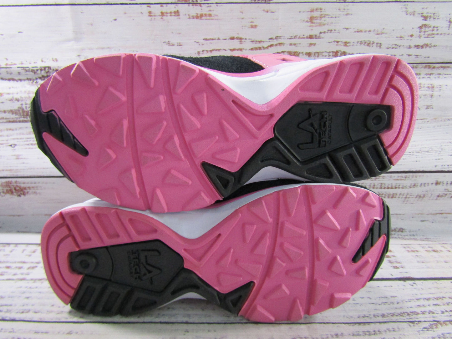LA Gear Catapult Women's Pink Reimagined 90s Light Up Sneaker Size 5