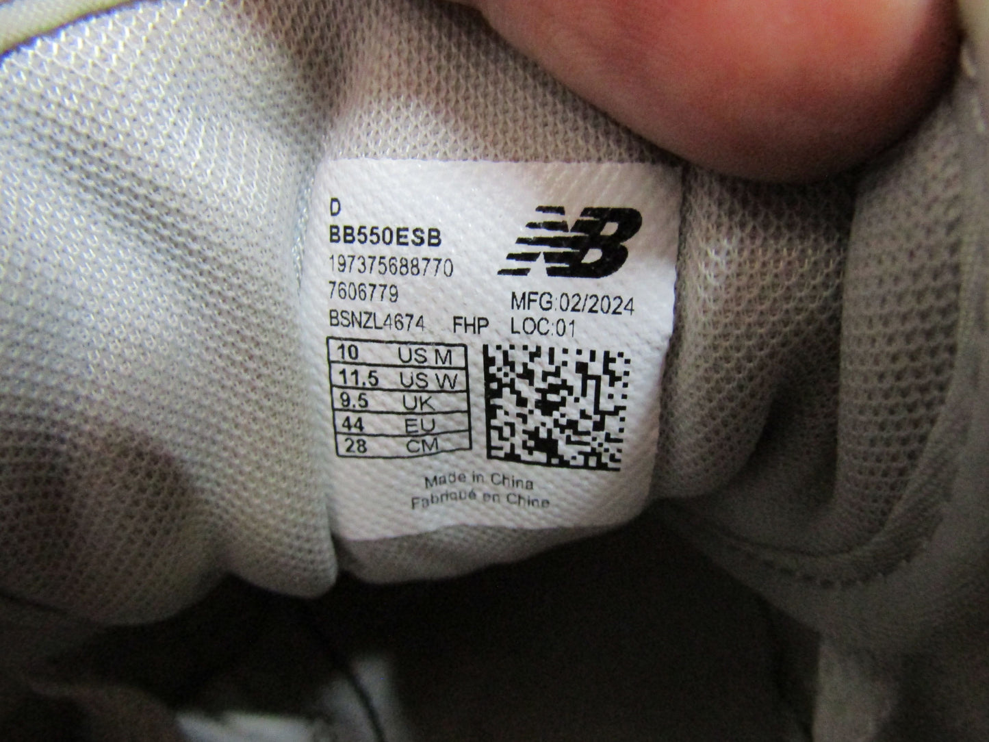 New Balance 550 Men's White Nori Low Top Sneakers Size 10 BB550ESB