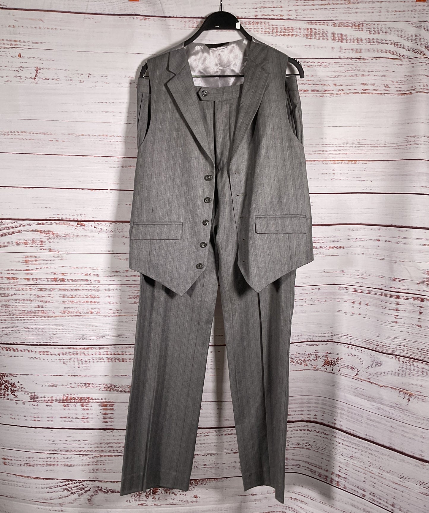 Banana Republic Pinstripe Wool 3 Piece Suit Gray 40L Blazer 33-34 Pants