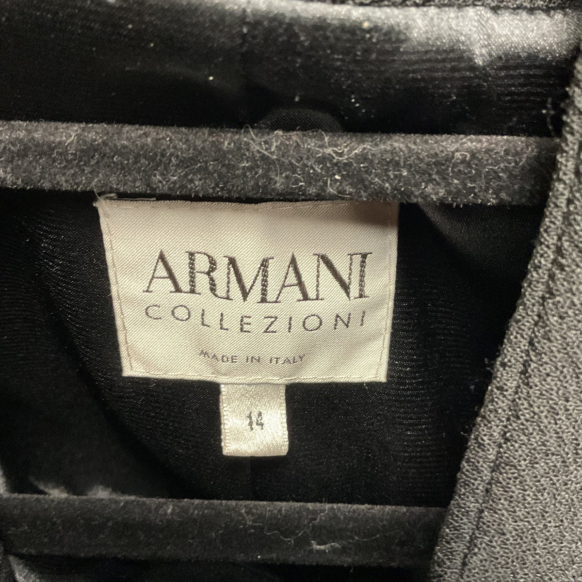 Armani Collezioni Black Crepe Blazer Skirt Suit Rose Twist Suit - Size 14