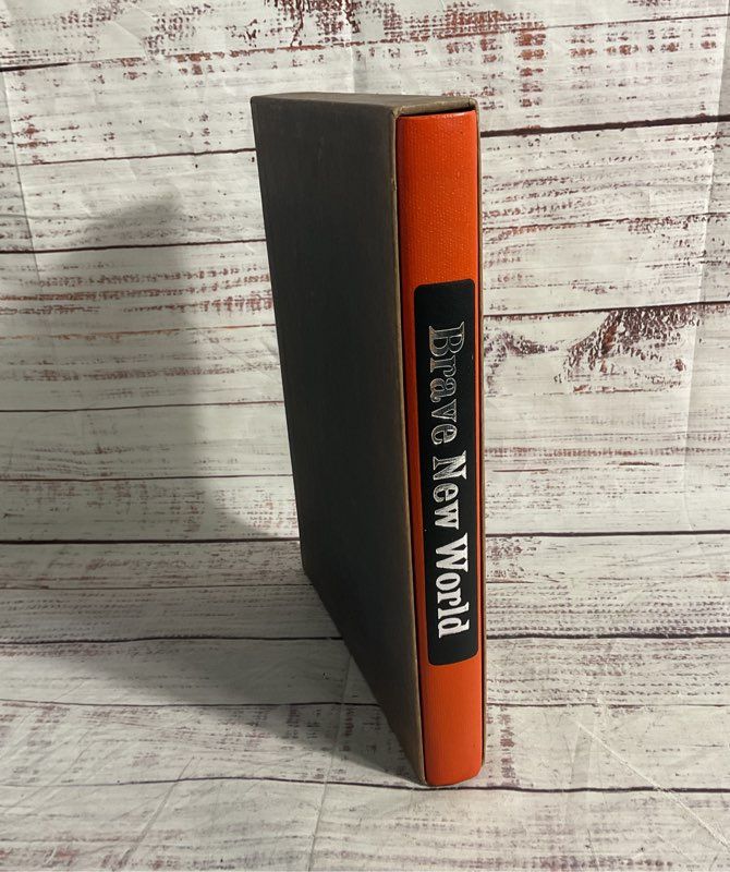 Brave New World Heritage Press 1974 Aldous Huxley Slipcase Sandglass Illustrated