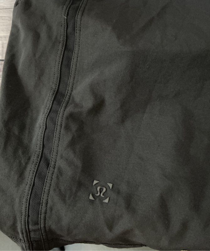 Men's Lululemon Black Jogger Shorts Size M
