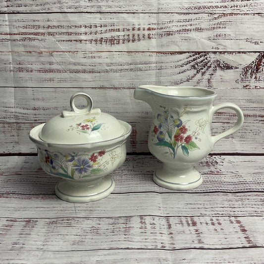 VTG. Mikasa Lighthearted Pattern Creamer & Lidded Sugar Bowl F 9001