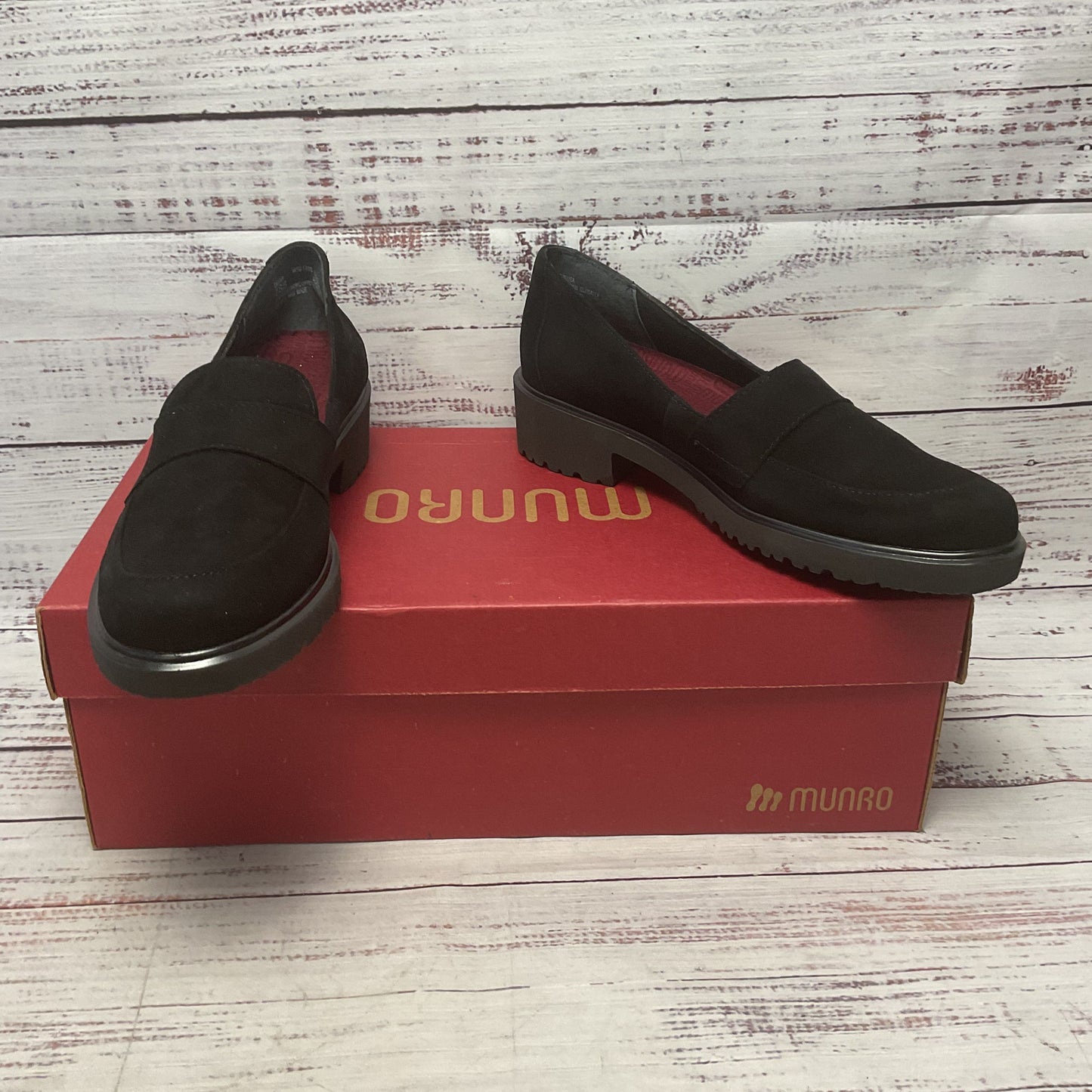 Munro Geena Black Suede Loafer Casual Shoe Women Size 7 (AAAA) New