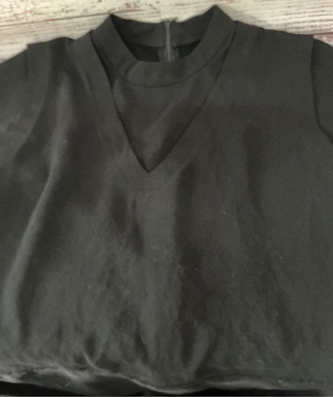 Women's Cotelac Black Dress with V Neck Design Size 1/S Retail $200