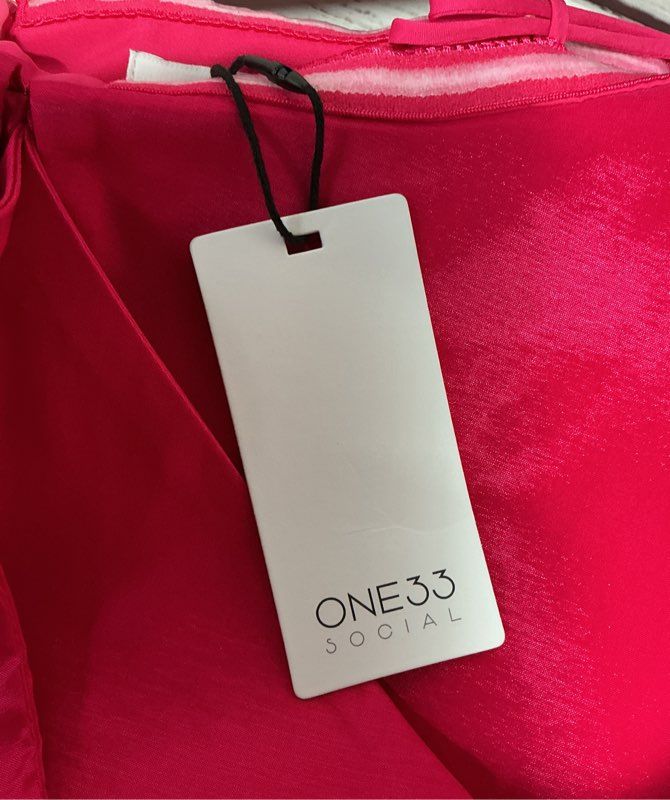 NWT Women's One33 Social Hot Pink Formal Dress Size 4 Retail $440