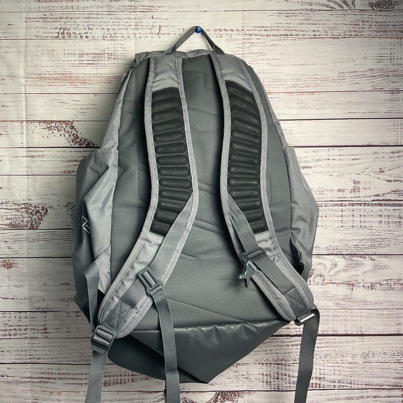 Nike Hoops Elite Max Air Quad Zip System Gray Nylon Backpack