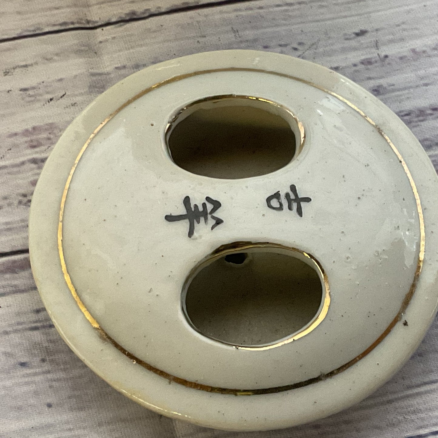 VTG. Chinese Famille Rose Dragon Teapot- 6.25" (1 of 3)