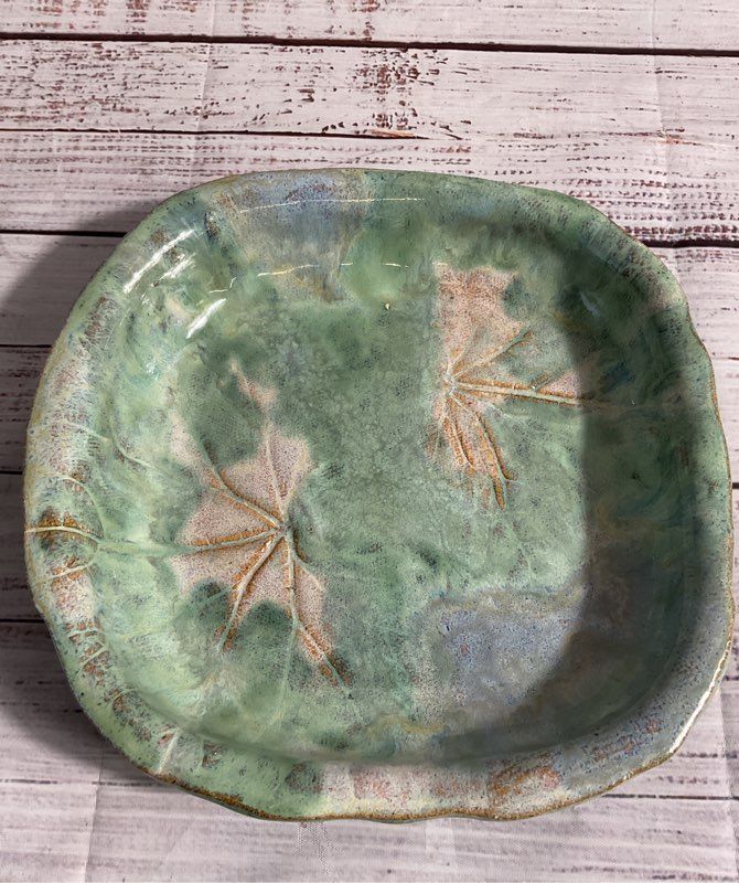 Vintage Ceramic Green/brown Bowl Dish Leaf Pattern 9"