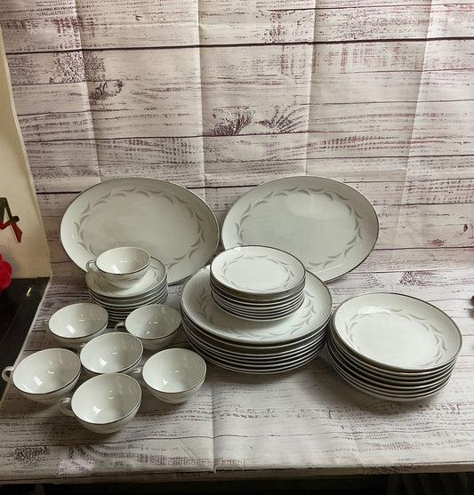 VTG. NASCO Japan Paris Night Fine China Dinner Set for 8 Plus 2 Platters