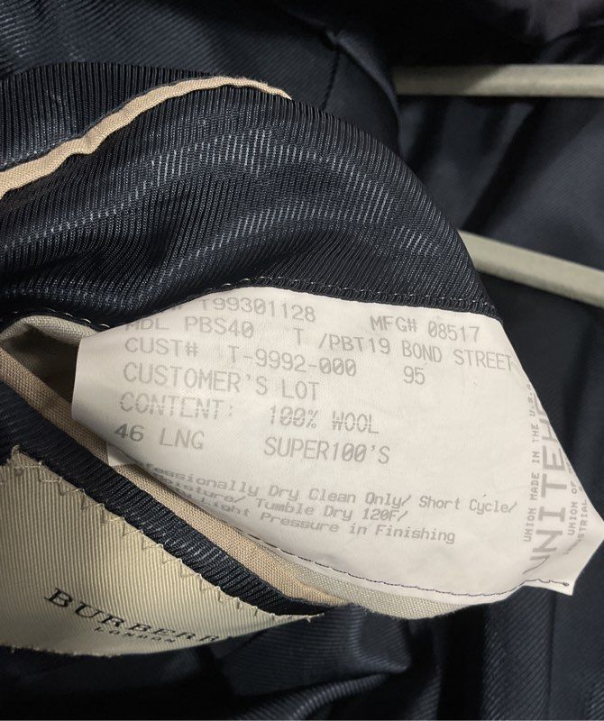 Burberry London Men's Navy Blue Wool Size 46L Suit Jacket