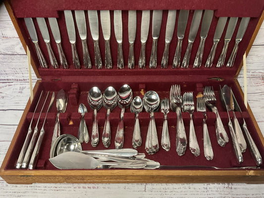 Ribera Stainless Steel Flatware Box Set 141 Pieces Spoons Forks Knives Serving