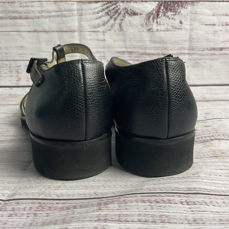Salvatore Ferragamo Black Pebbled Leather T Strap Low Wedge Sandal Women's 7