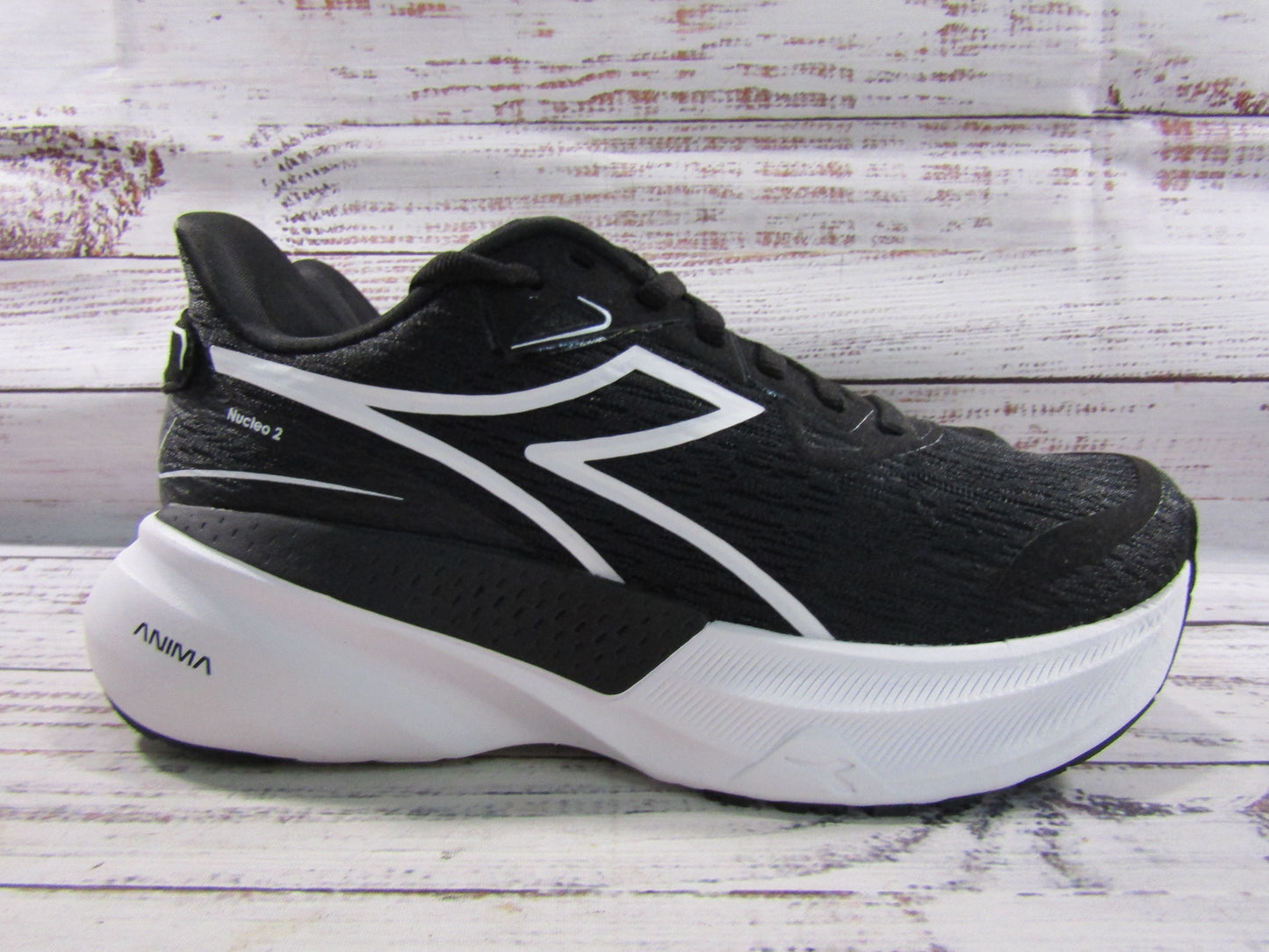 Diadora Nucleo 2 Women's Black & White Sneakers Size 7