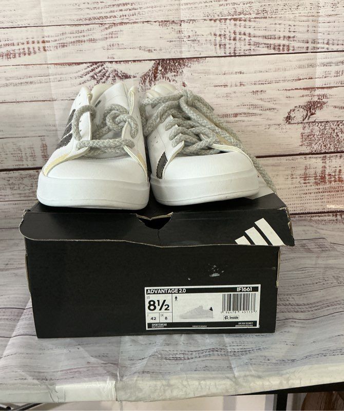NWB Women's Adidas Advantage 2.0 White Sneakers Size 8.5 Retail $70