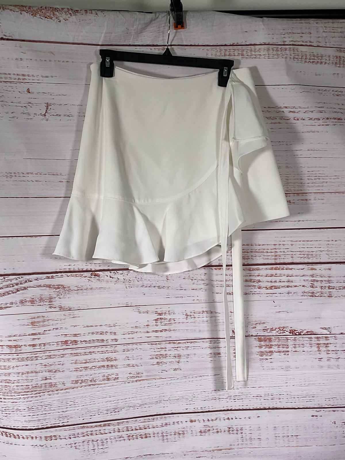 Cinq a Sept White Wrap Skirt - Size 6