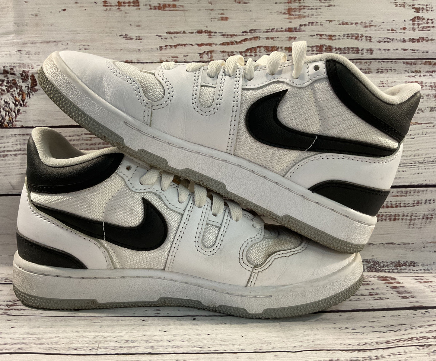 Nike Mac Attack Men's Black & White Mid Top Sneakers Size 5 B8938-101