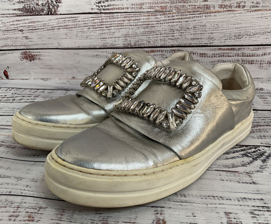 Roger Vivier Women's Silver Leather Crystal Embellished Slip-On Made in Italy