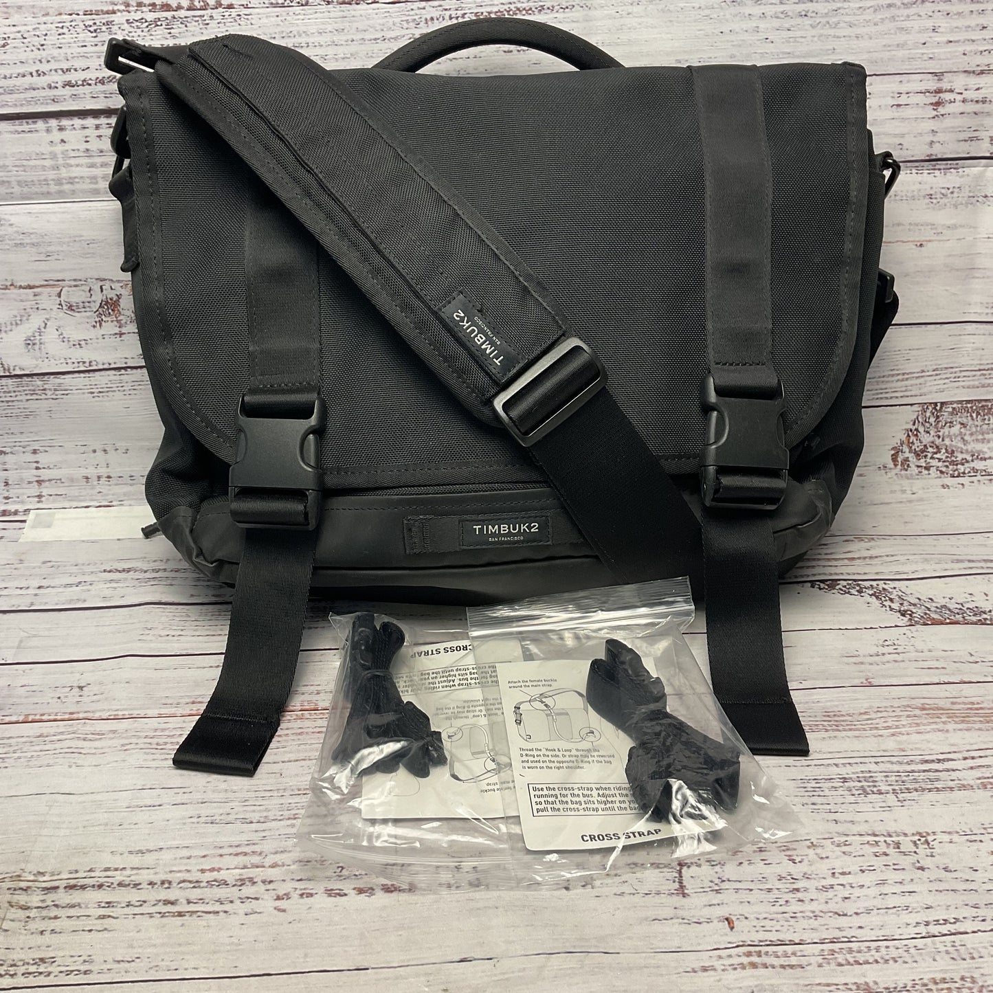 Timbuk2 Commute 2.0 3717-2 Black W/ Cross Strap Messenger Bag - Size 15x11x5