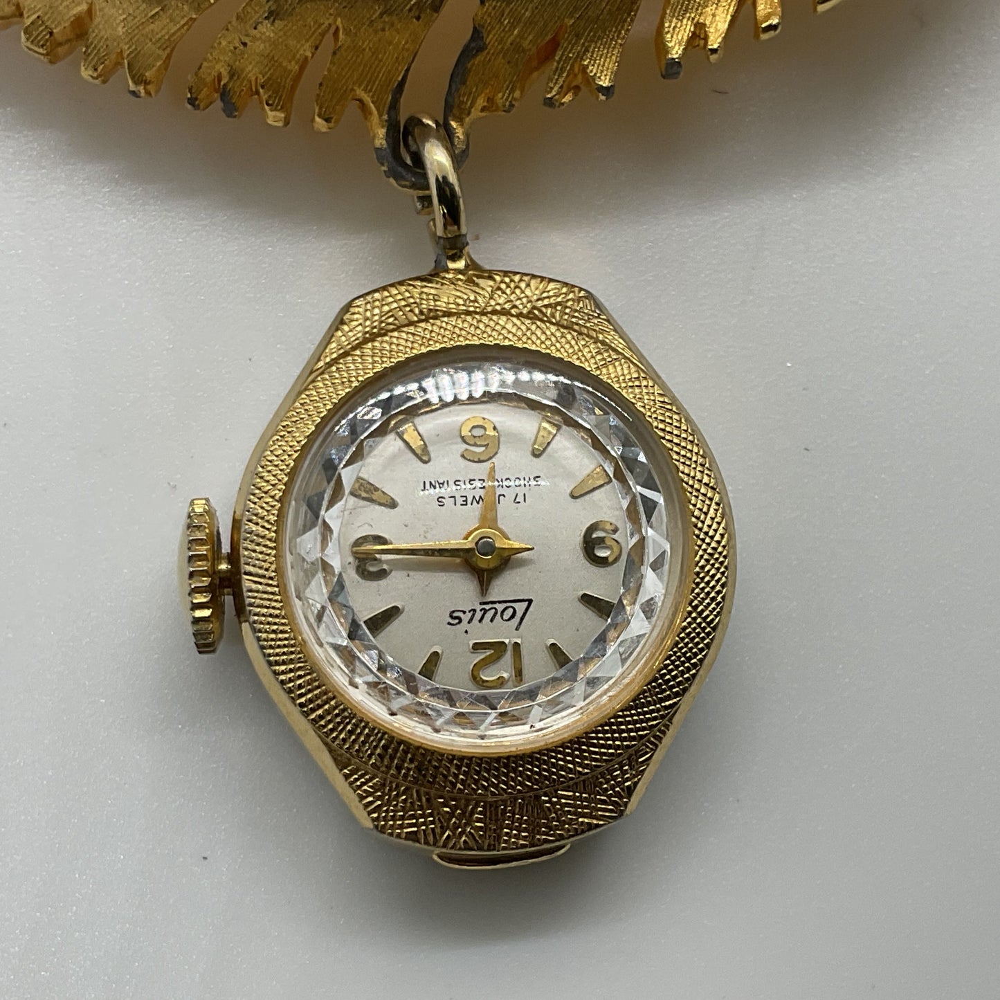 VTG./ANTIQUE LOUIS Gold Tone Brooch Watch - 2.75"