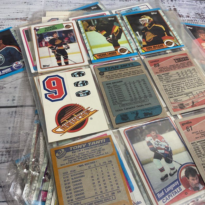 Lot Of 200+ Vintage 1980s Topps Hockey Cards & Stickers