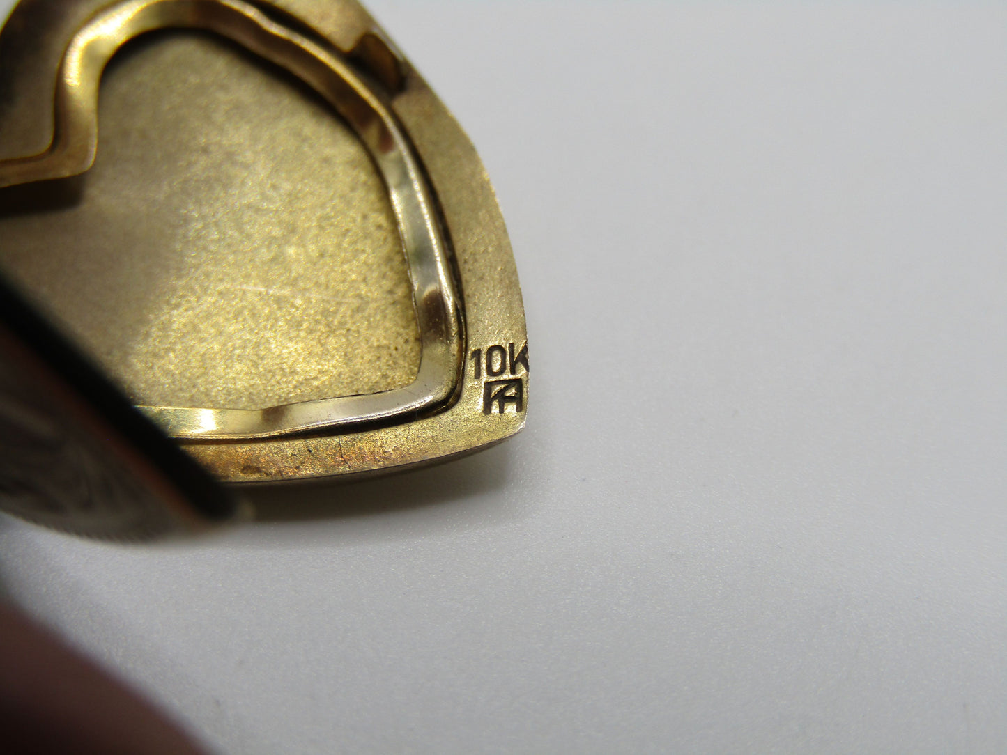 Vintage 10k Yellow Gold Floral Etched Heart Locket Pendant