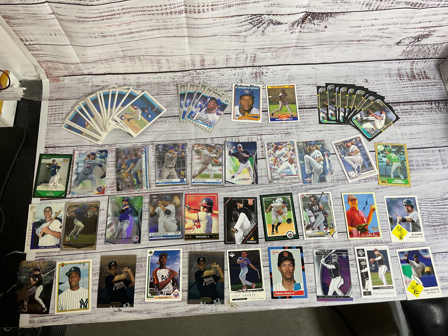196 MIXED LOT of Rookie, Draft, Bowman, Cards