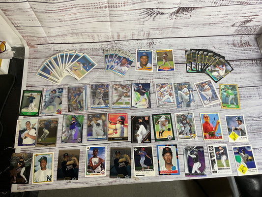 196 MIXED LOT of Rookie, Draft, Bowman, Cards