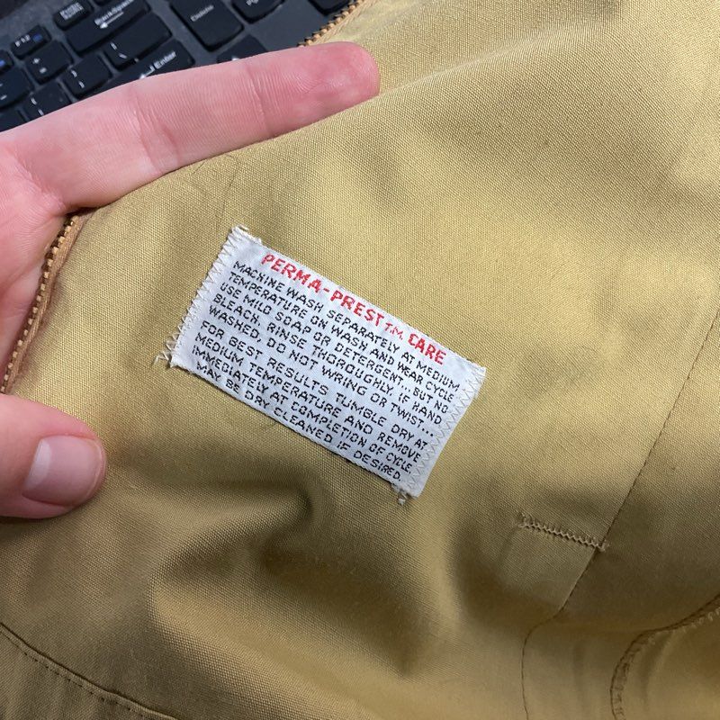 Oakbrook Sportswear Sears Roebuck Beige Full Zip Poplin Windbreaker Size in Desc