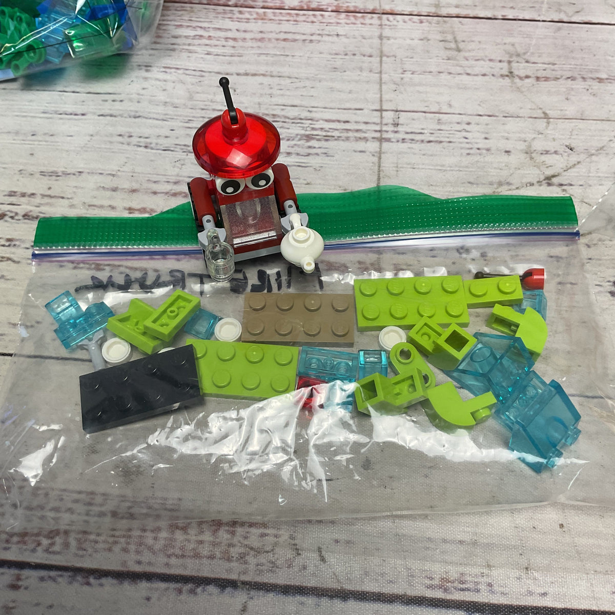Lego 11013 Classic Creative Transparent Bricks