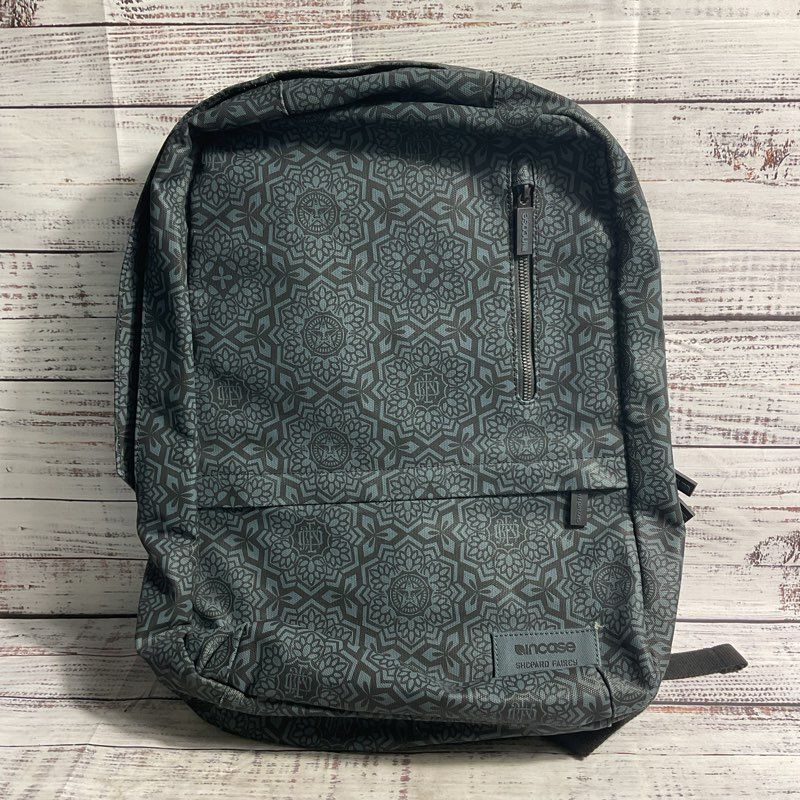Incase X Shepard Fairy Blue/Black Pop Art Obey Print Backpack