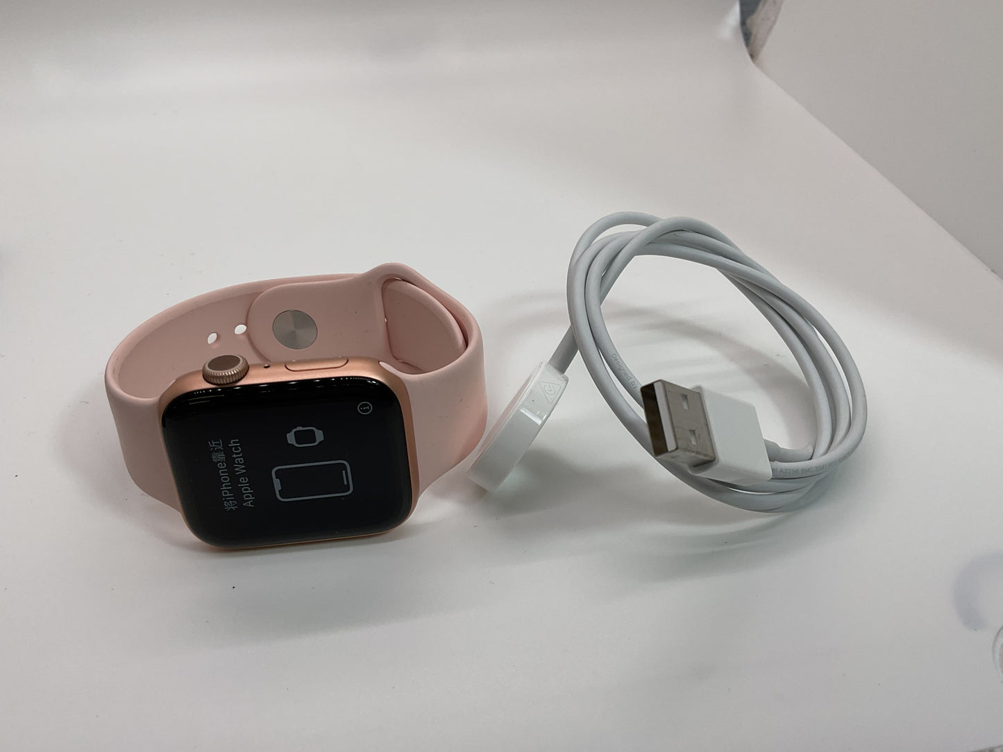 APPLE Series 5 44mm Rose Gold Smart Watch- FACTORY RESET