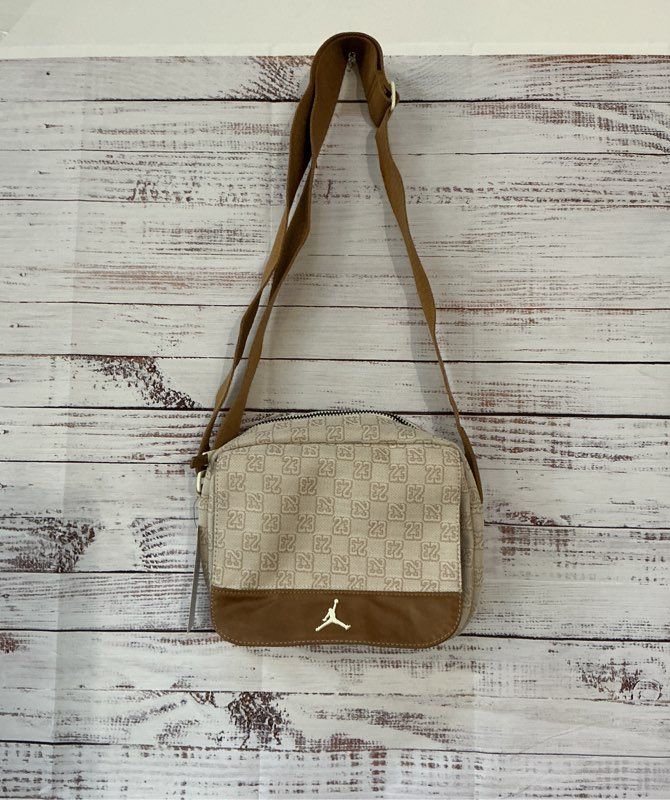NWT Women's Jordan Brown/Beige Crossbody bag