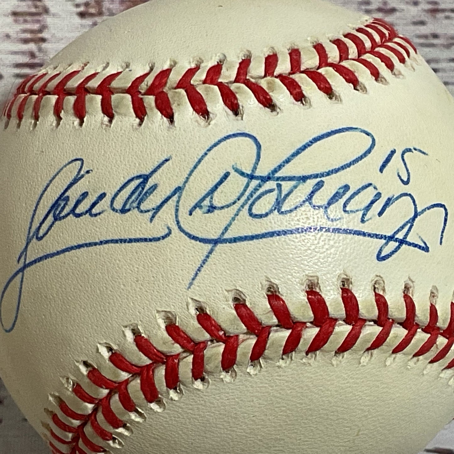 Signed SANDY ALOMAR JR. Cleveland Indians #15 Baseball with Case