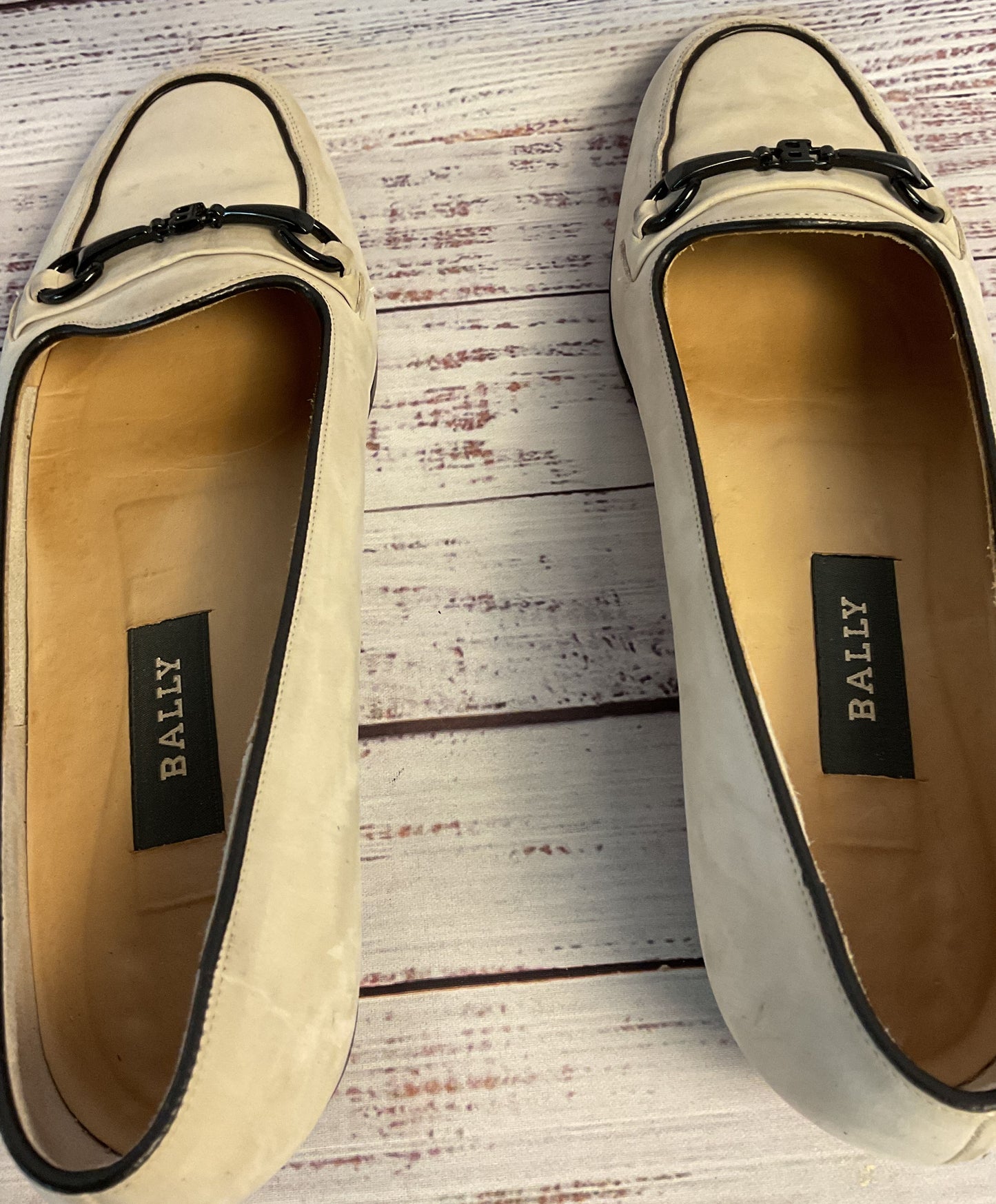 Women's Bally Off White Loafer Flat Size 8